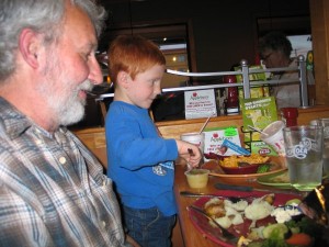 Jim and Dylan at Applebee's